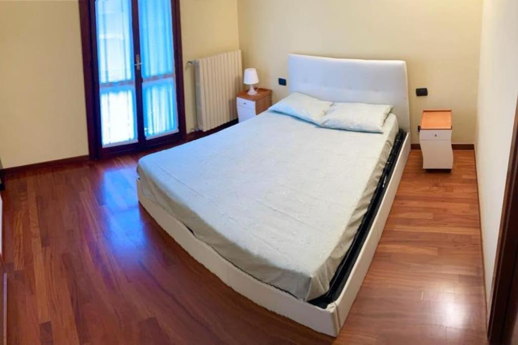Apartment Center Of Милан Экстерьер фото